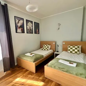warsaw-concierge-koszykowa.warsawhotelspoland.com/